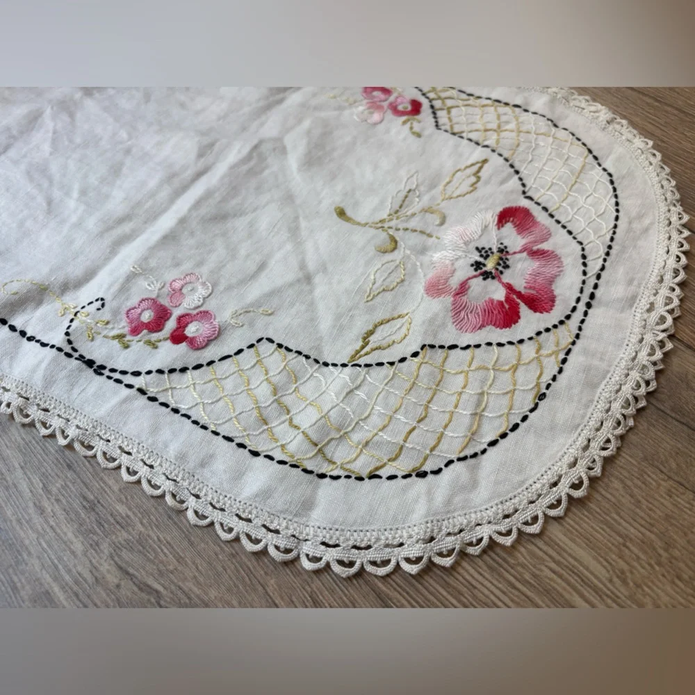 Linen Embroidered Floral Farmhouse Table Runner Oval Pink Handmade